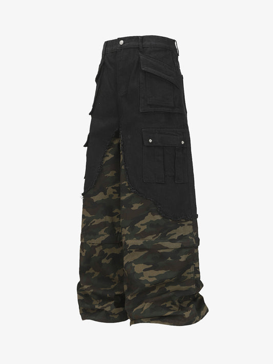 Camo-Contrast Cargo Shorts with Utility Pockets 