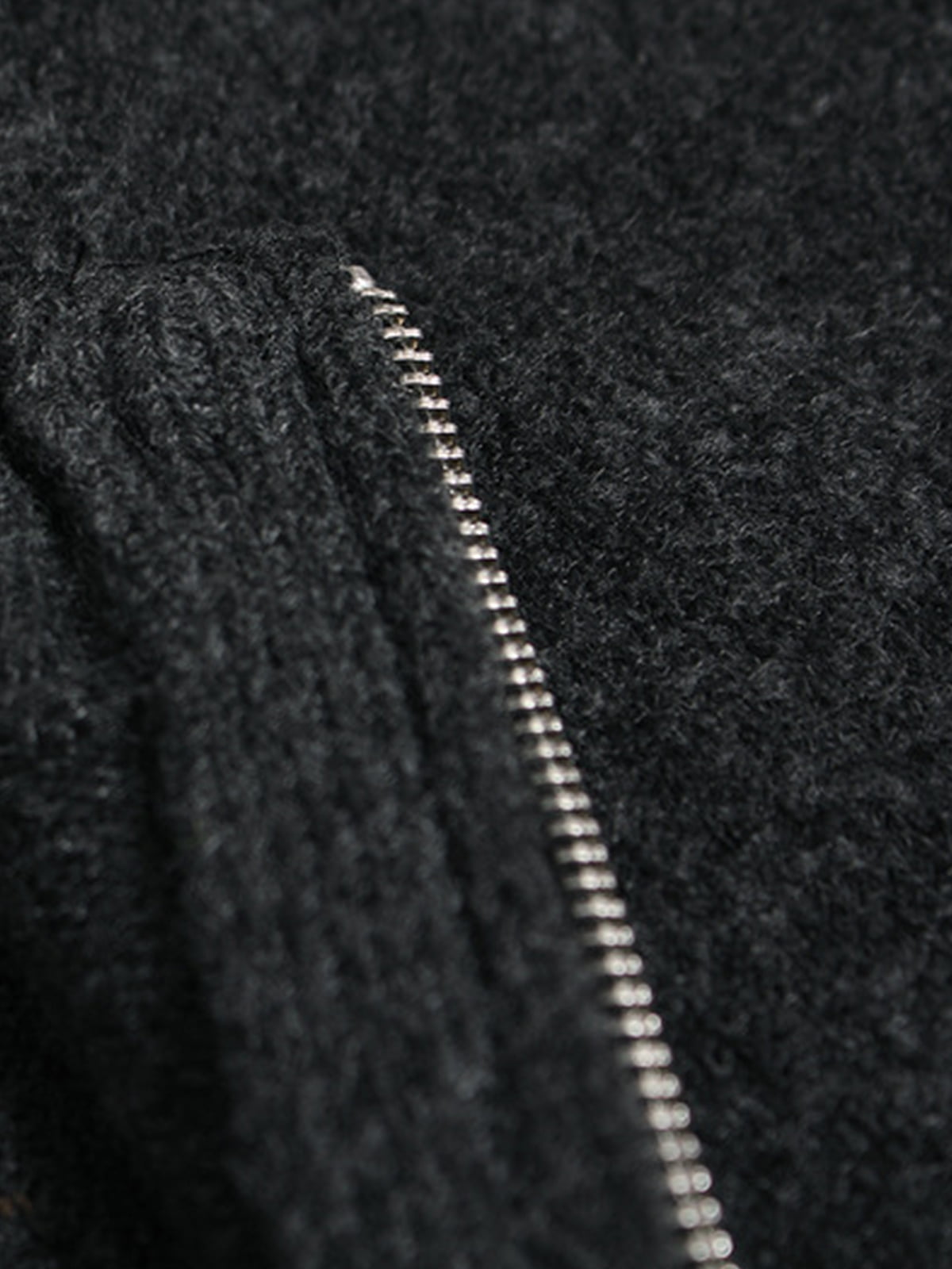 Stylish Half-Zip Knit Sweater for Men - Perfect for Casual and Outdoor Wear 