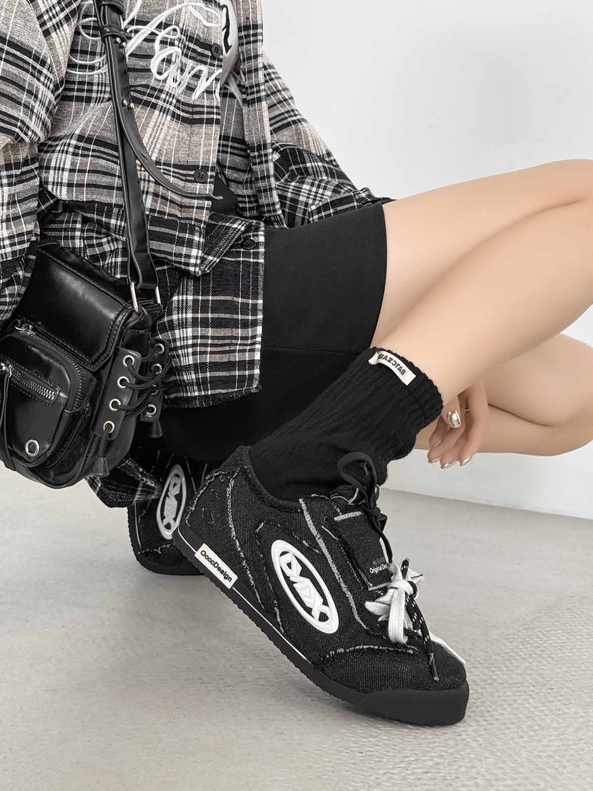 U9829 Stylish and Versatile Numbered Accessory for Modern Fashion Enthusiasts 
