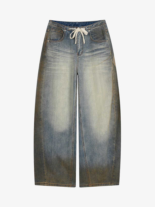 Baggy Jeans mit Totenkopf-Motiv im Used-Look
