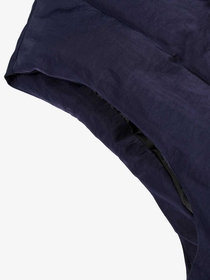 Warmth-Enhancing Faux Fur Collar Vest for Winter Outdoors 