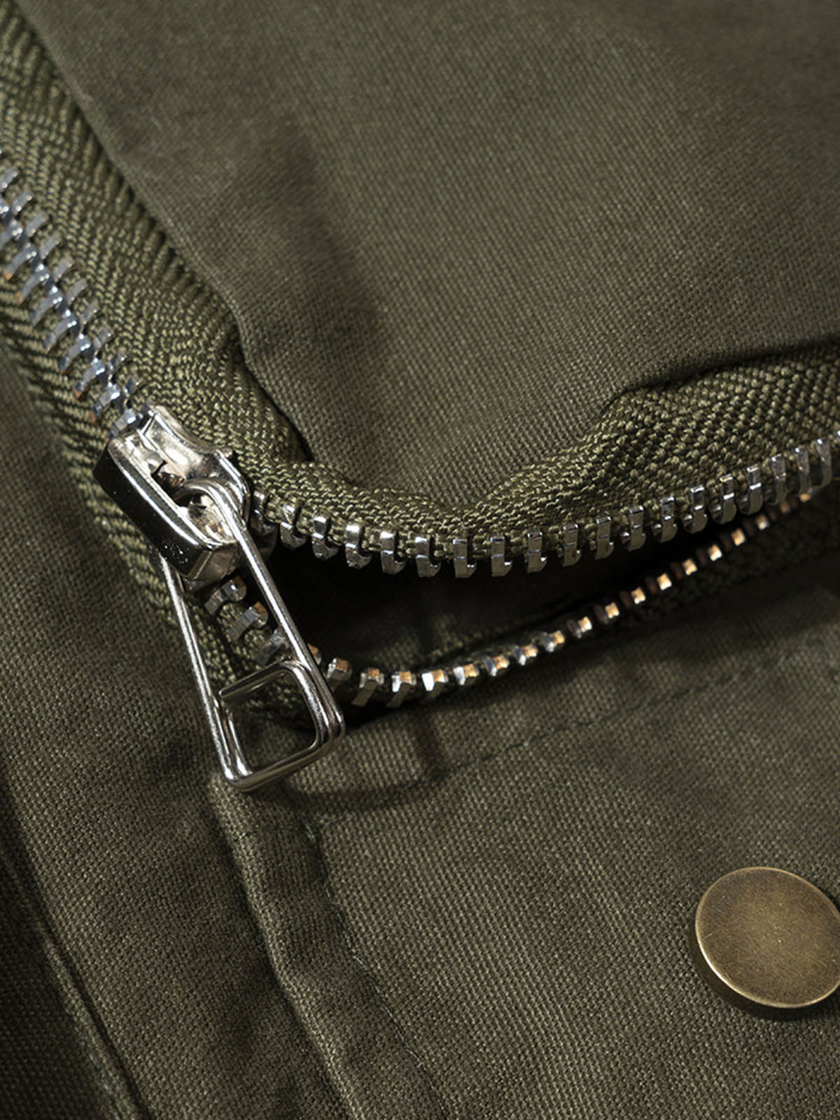 High-Waisted Olive Cargo Shorts – Cotton Twill Relaxed Fit Streetwear Utility