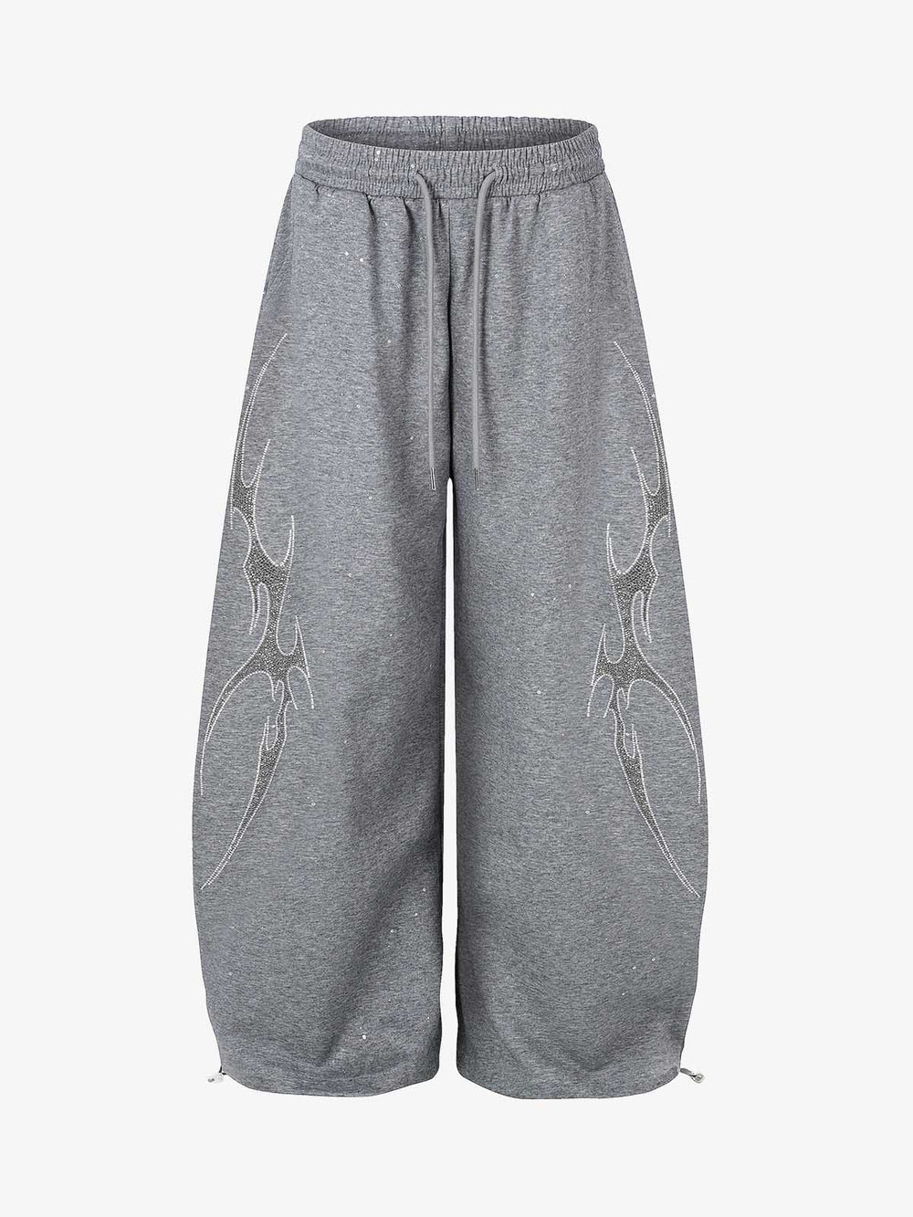 Baggy-Sweatpants mit Dornenmuster und Strasssteinen