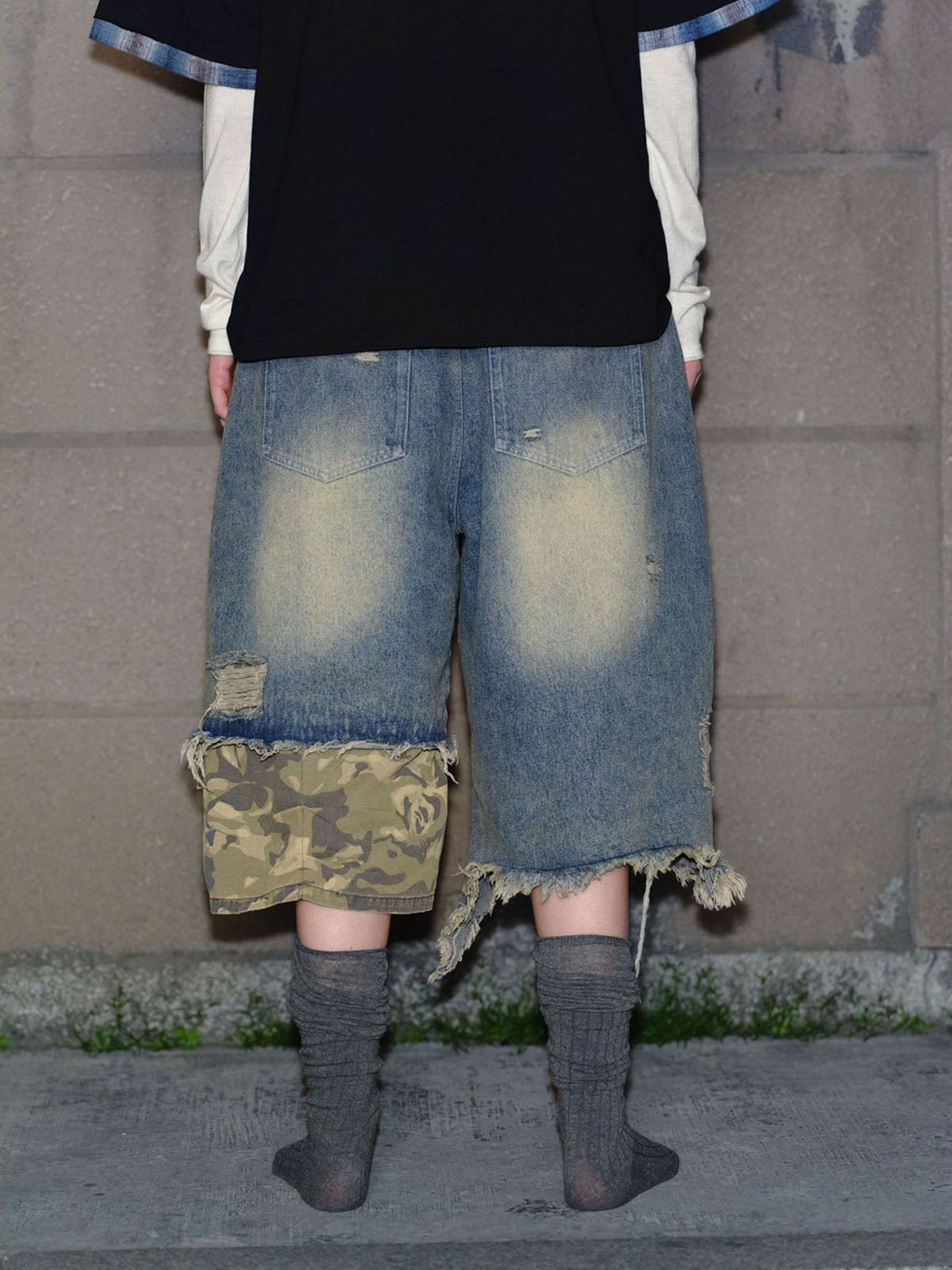 Camouflage Washed Ripped Baggy Jorts