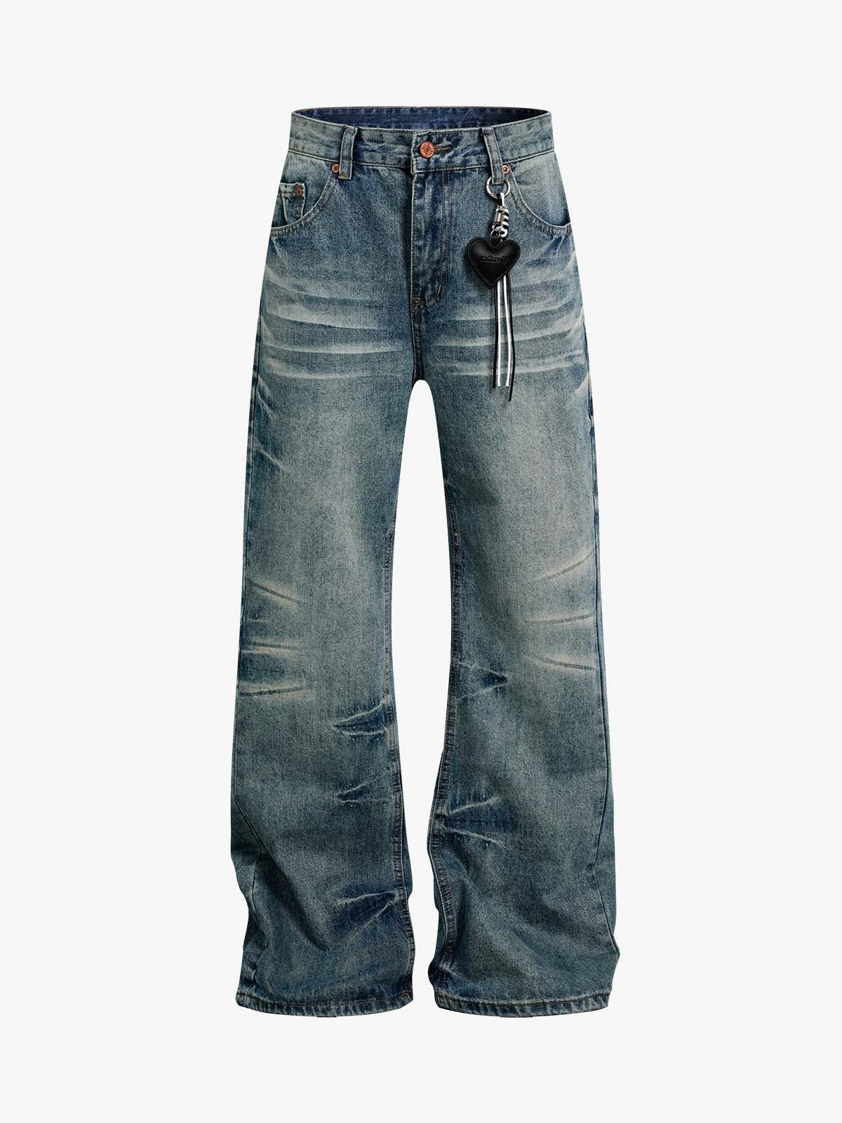Jeans délavés et usés