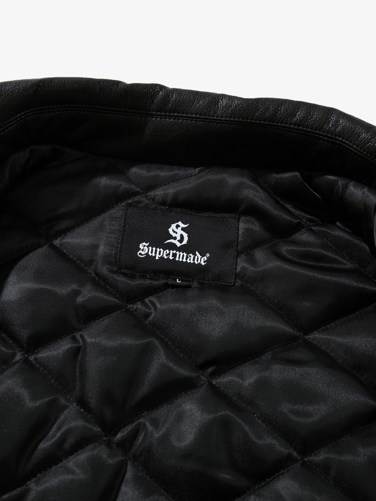 Stylish Black Leather Jacket with Zipper Detail for Modern Fashionistas 