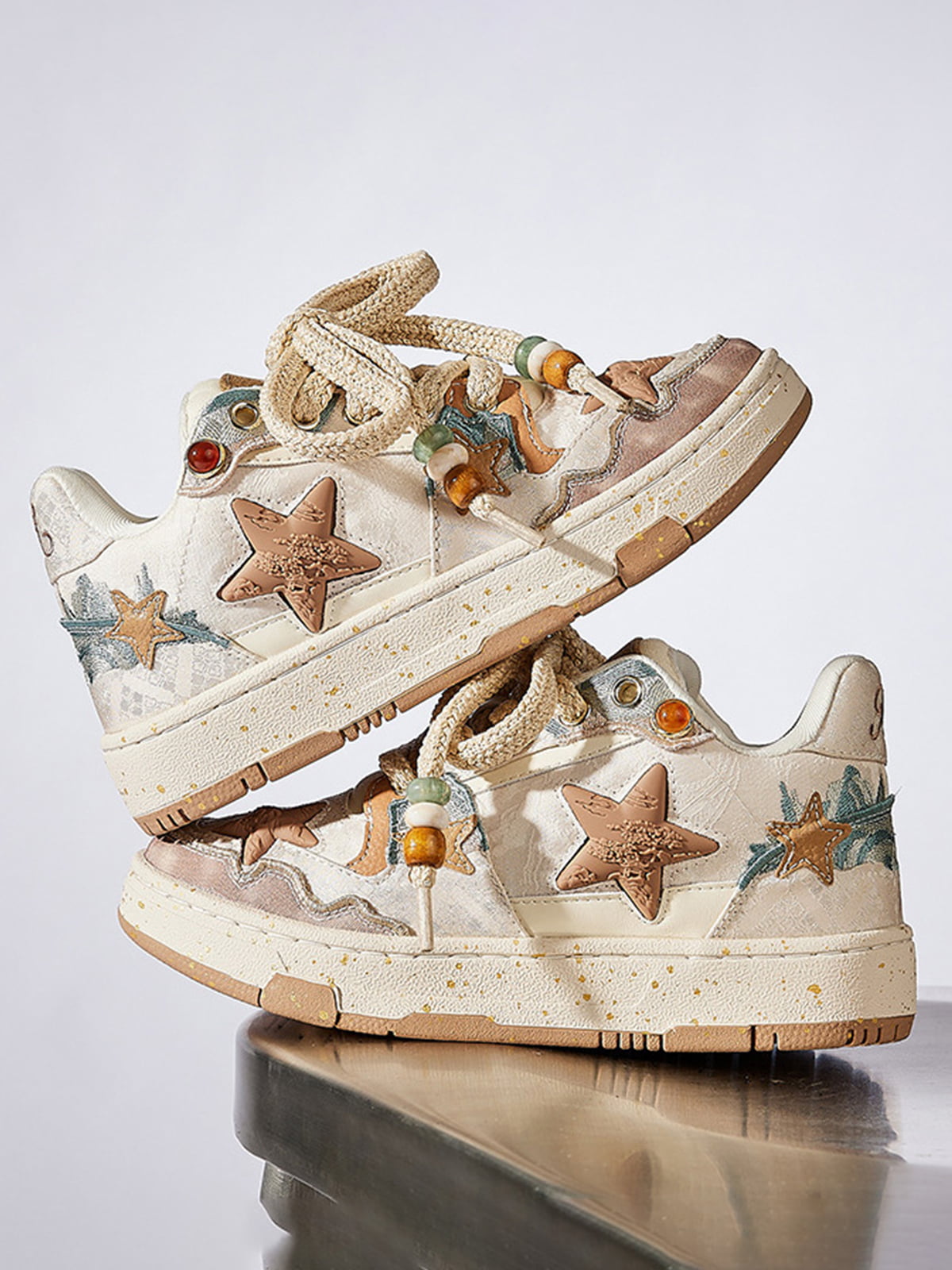 Star-Embellished Casual Sneakers for Everyday Wear 