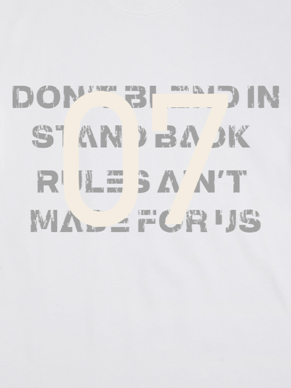 Distressed NO.7 Graphic T-Shirt