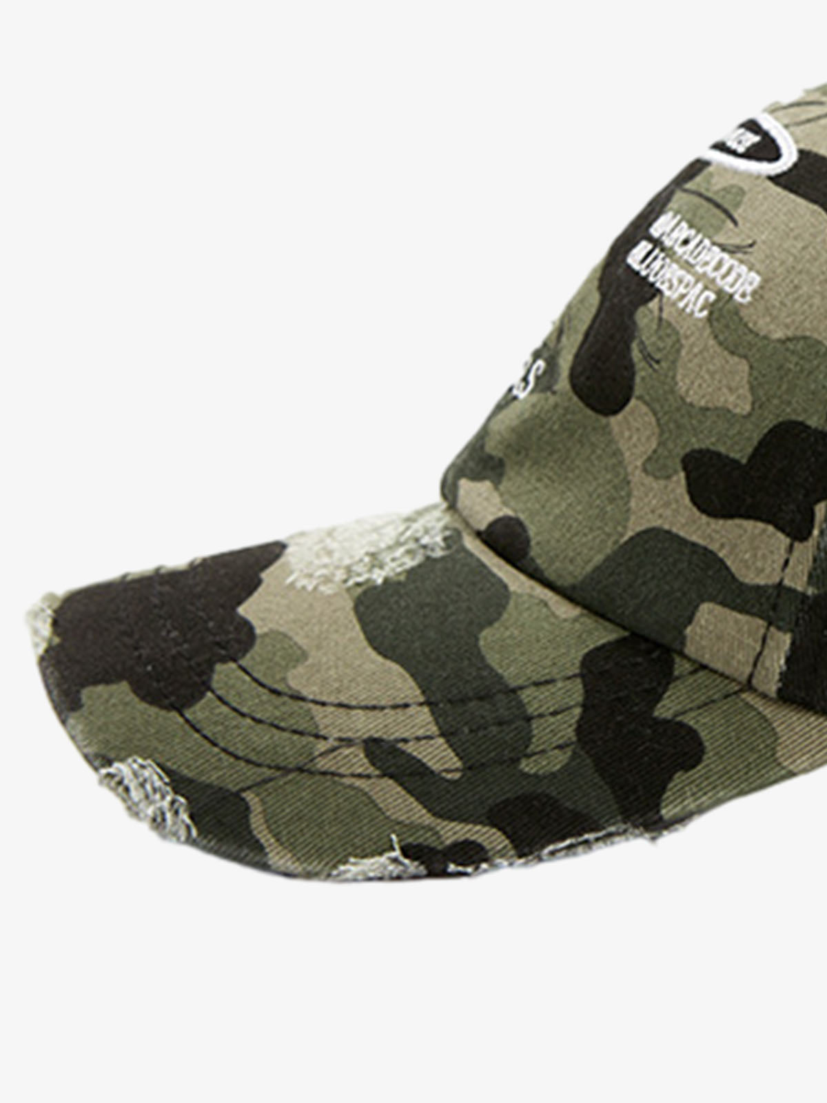 Cappellino da baseball lavato e invecchiato con lettere ricamate