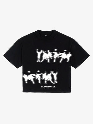 Short-sleeved Distressed T-shirt With A Football Kicking Scene And Blur Pattern Design 