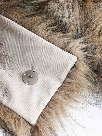 Winter Essential Faux Fur Trimmed Puffer Jacket with Arrow Buckle Design 