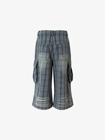 Karierte Cargo-Shorts mit weitem Bein