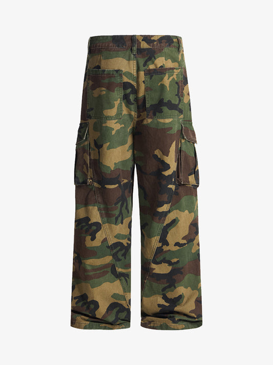 Camouflage Cargo Pants with Wide Leg Design for Versatile Wear 