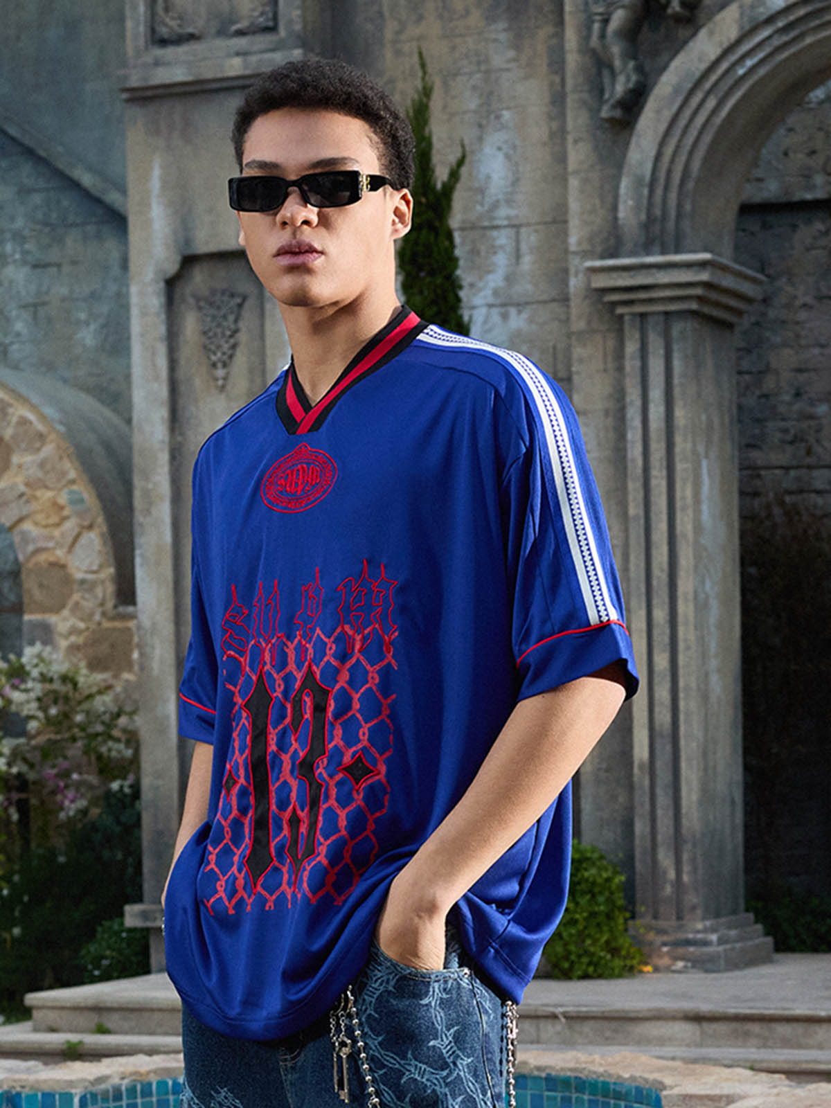 Supermade Color-Blocked V-Neck Embroidered Jersey Short-Sleeved 