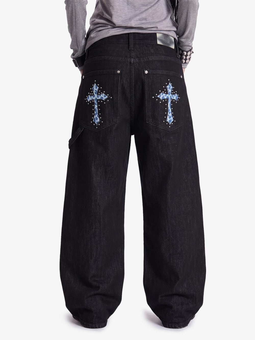 Cross Leopard Embroidered Pocket Baggy Jeans