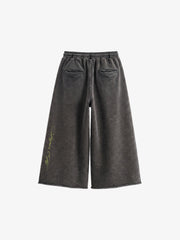 Pantalones cortos deportivos con diseño gótico