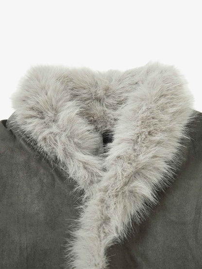 Stylish Faux Fur Trimmed Jacket for Winter Warmth and Fashion 