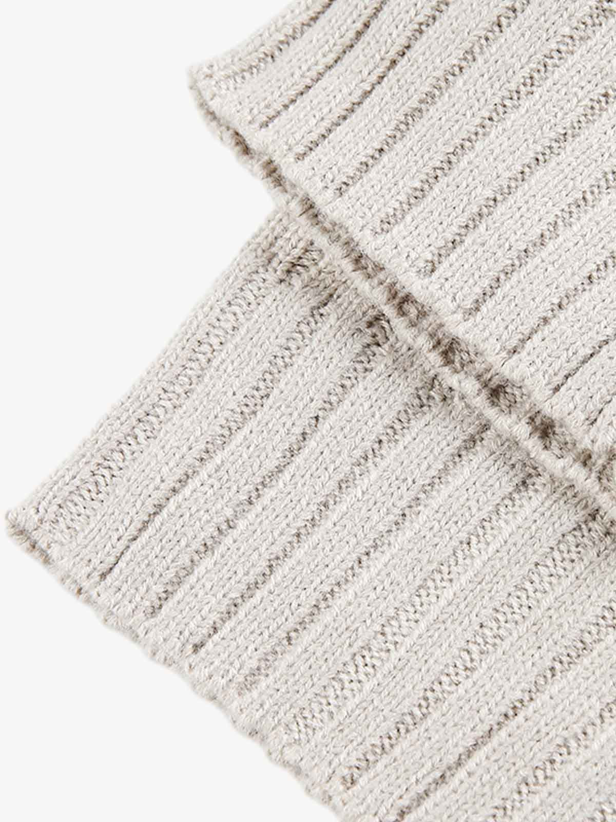 Stylish Graphic Zip-Up Sweater for Casual Wear 