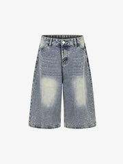 Strassbesetzte Bermuda-Shorts aus Denim im Used-Look