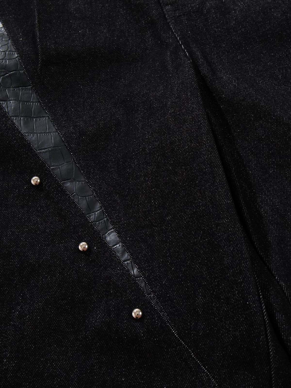 Schwarze Jeansjacke mit Krokodilprägung