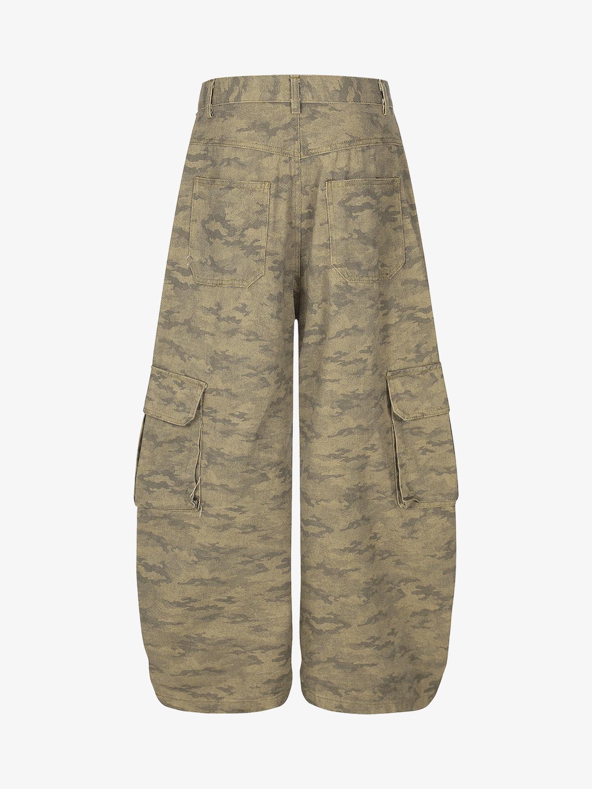 Camouflage Utility Cargo Shorts for Men - Perfect for Outdoor Adventures 