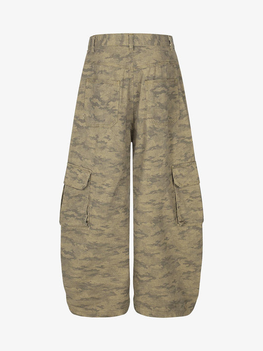 Camouflage Utility Cargo Shorts for Men - Perfect for Outdoor Adventures 