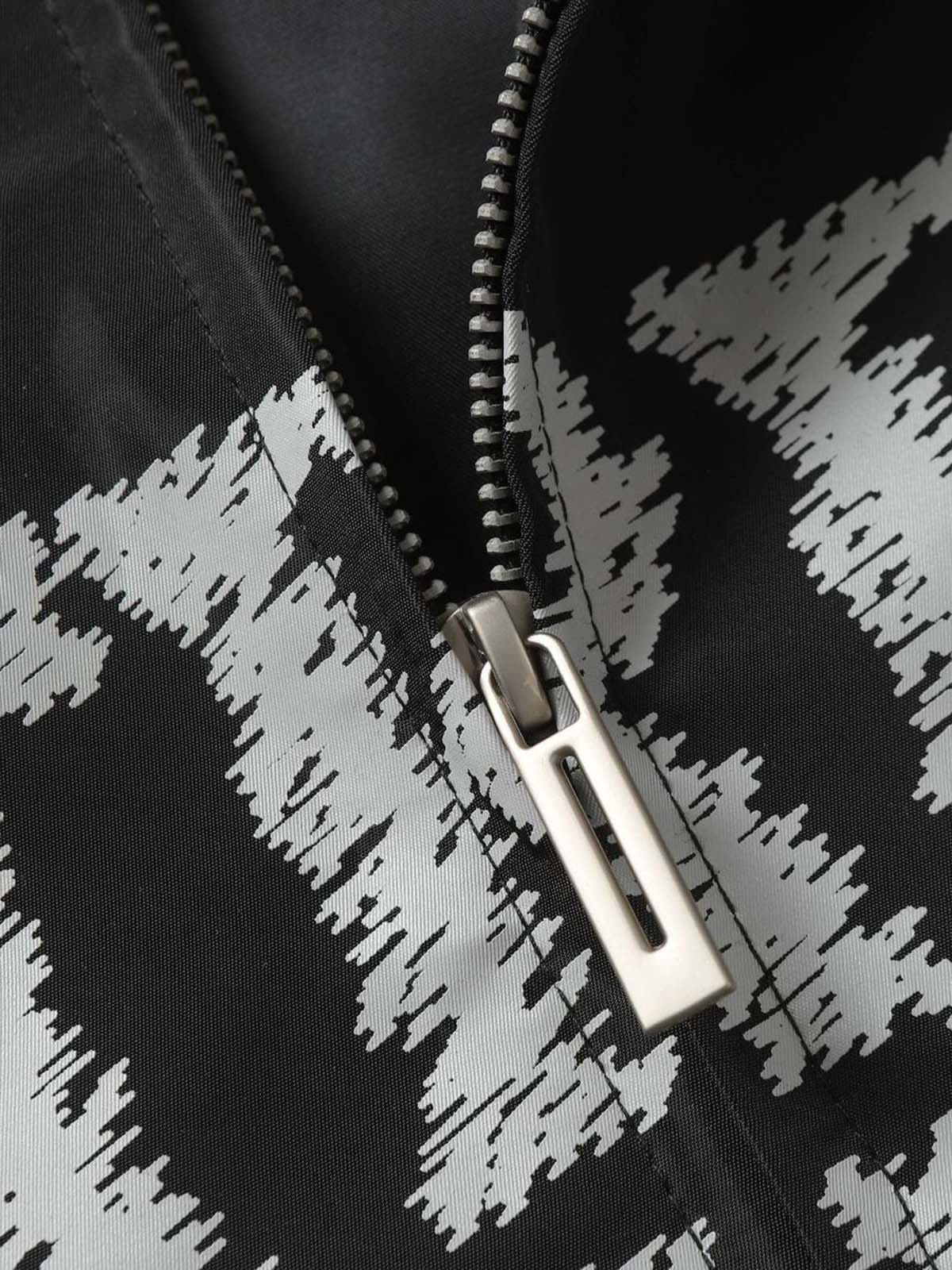 Stylish Bomber Jacket with Bold Graphic Design for Everyday Wear 