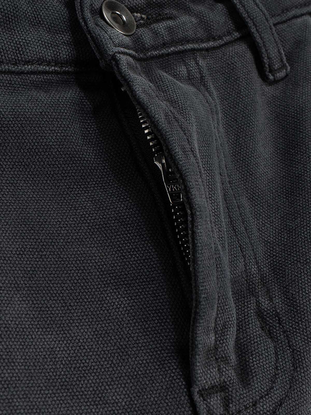 Distressed Cargo Shorts with Chain Detail