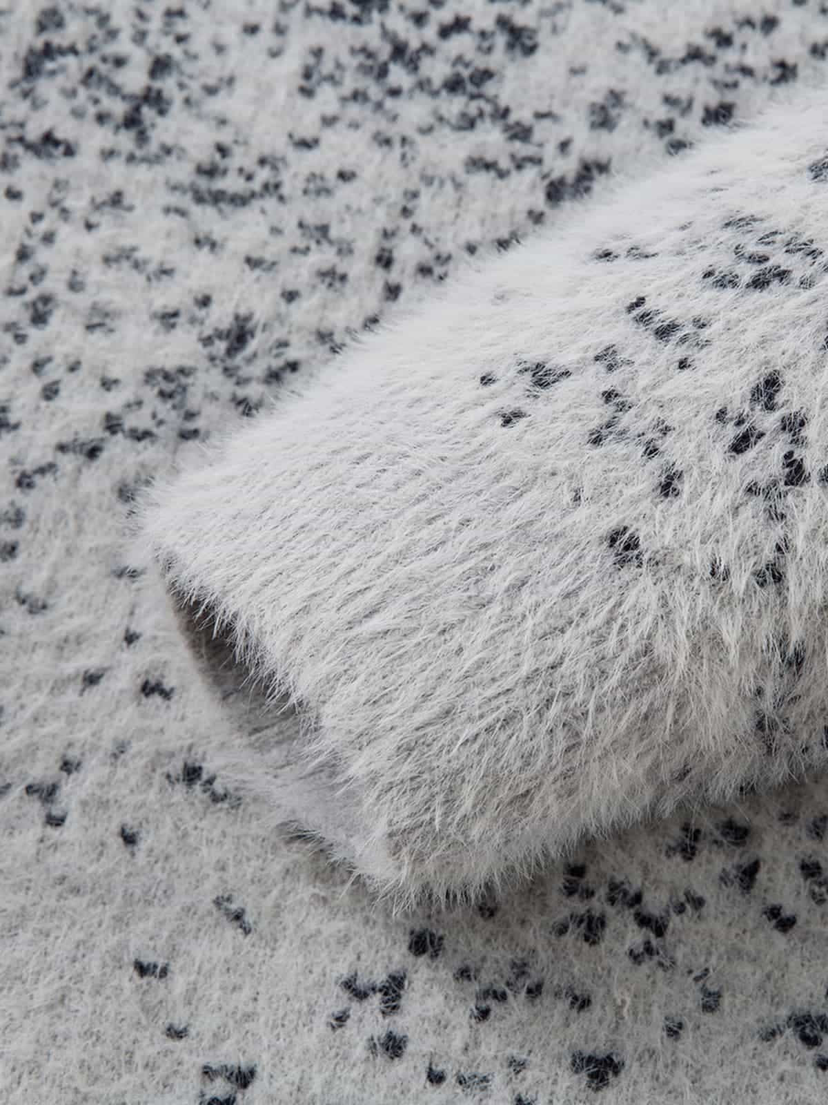 Stylish Speckled Knit Sweater with Embellished Buttons 