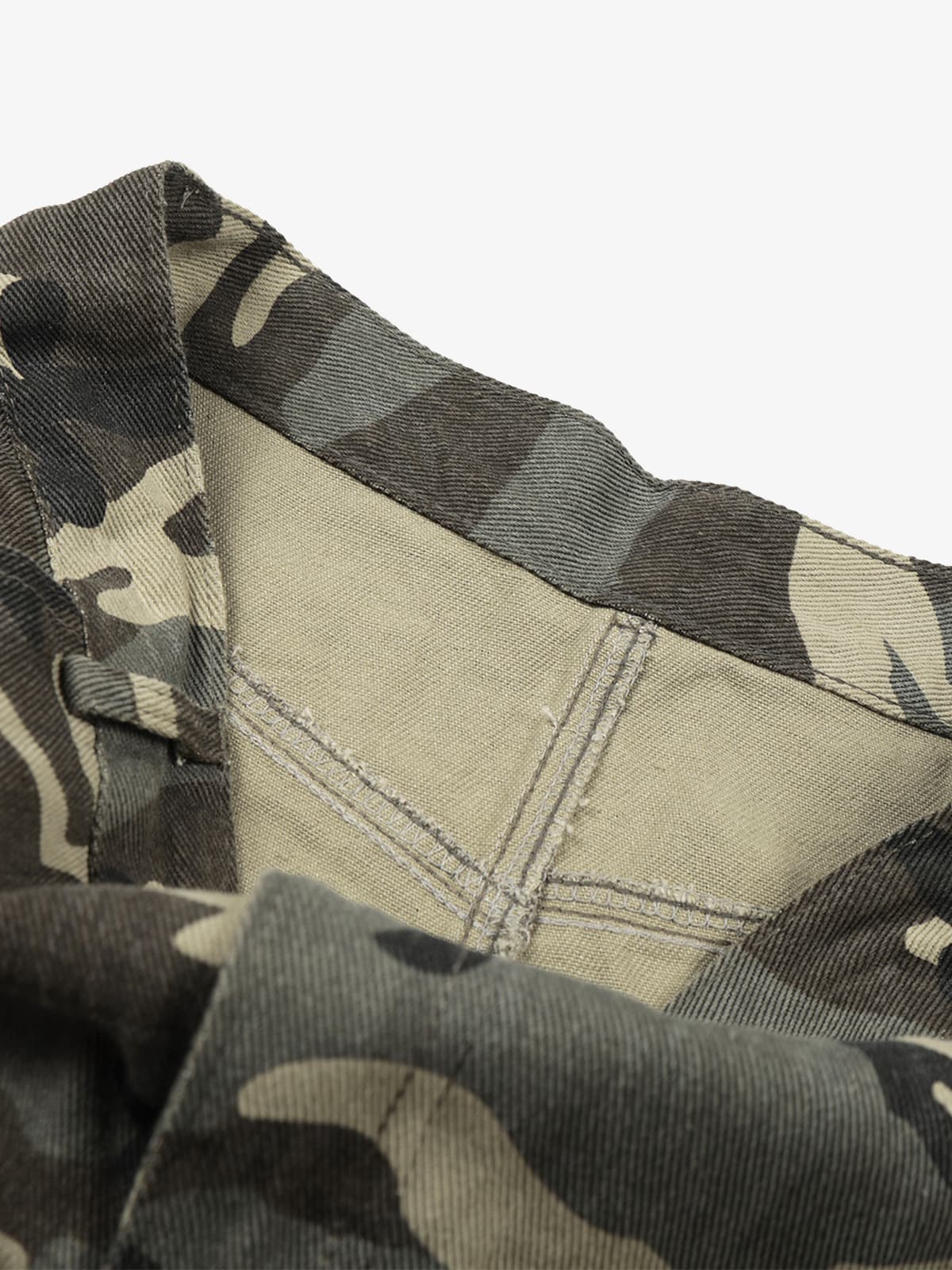 Camouflage Cargo Pants with Star Accents - Perfect for Casual and Outdoor Adventures 