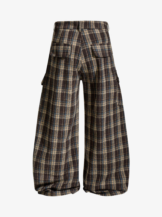 Plaid Jacket with Zipper Detail and Keychain Accessory 