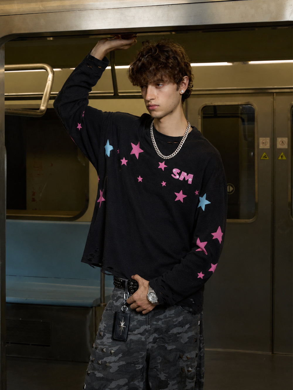 Star Foam Graphic Ripped Color Block Long Sleeve Tee