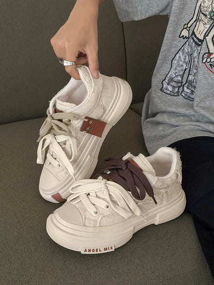 Stylish Chunky Sneakers with Dual Shoelaces for Everyday Wear 