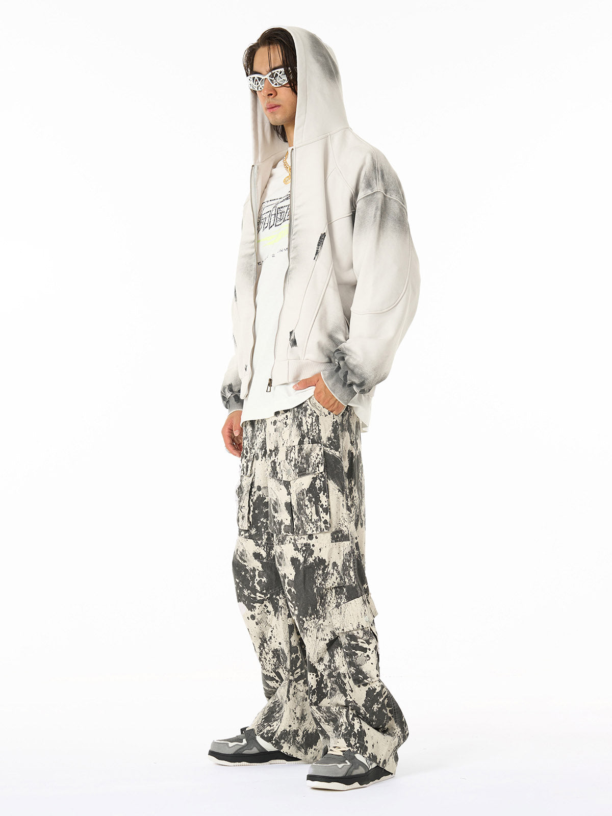 Embroidered Denim Jacket with Trendy Floral Design for Men 