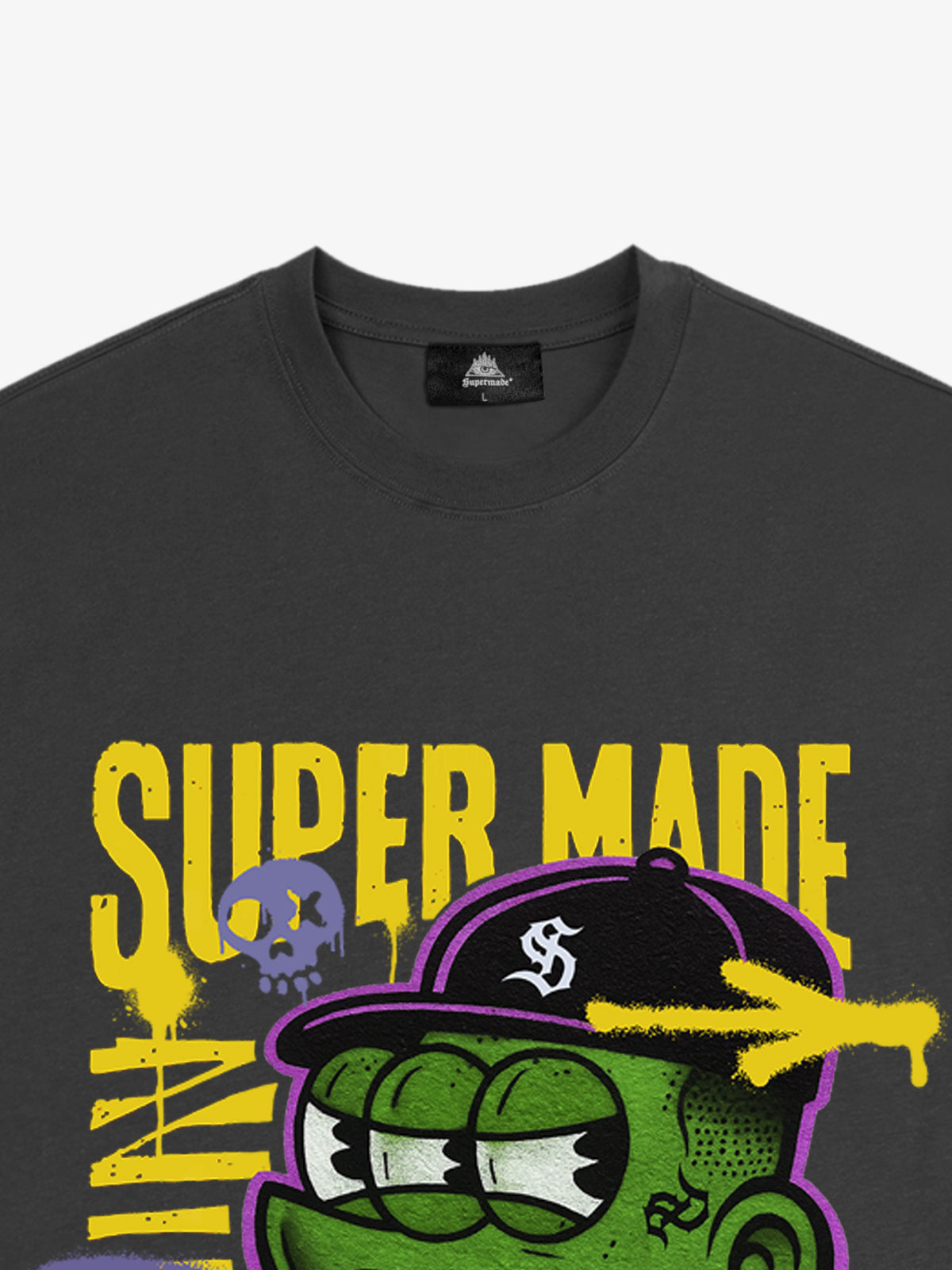 Graphic T-Shirt with Bold Monster Design for Streetwear Enthusiasts 
