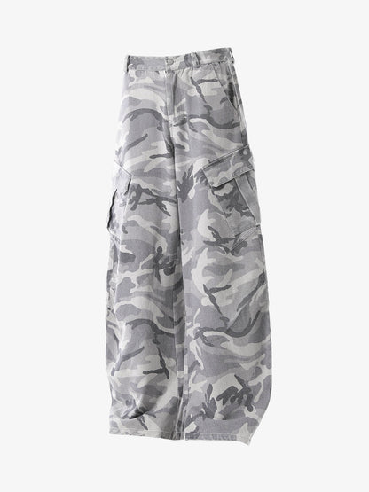 Stylish High-Waisted Black Trousers with Crystal Embellishments 