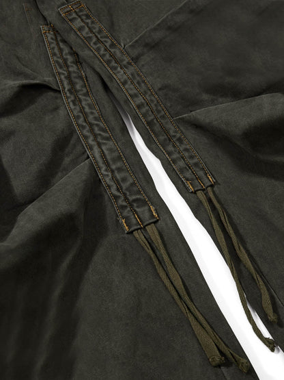 Retro punk style multi-pocket wide-leg cargo pants with rivet pleats and logo print design. 