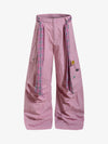 Pantalon cargo à bretelles à carreaux