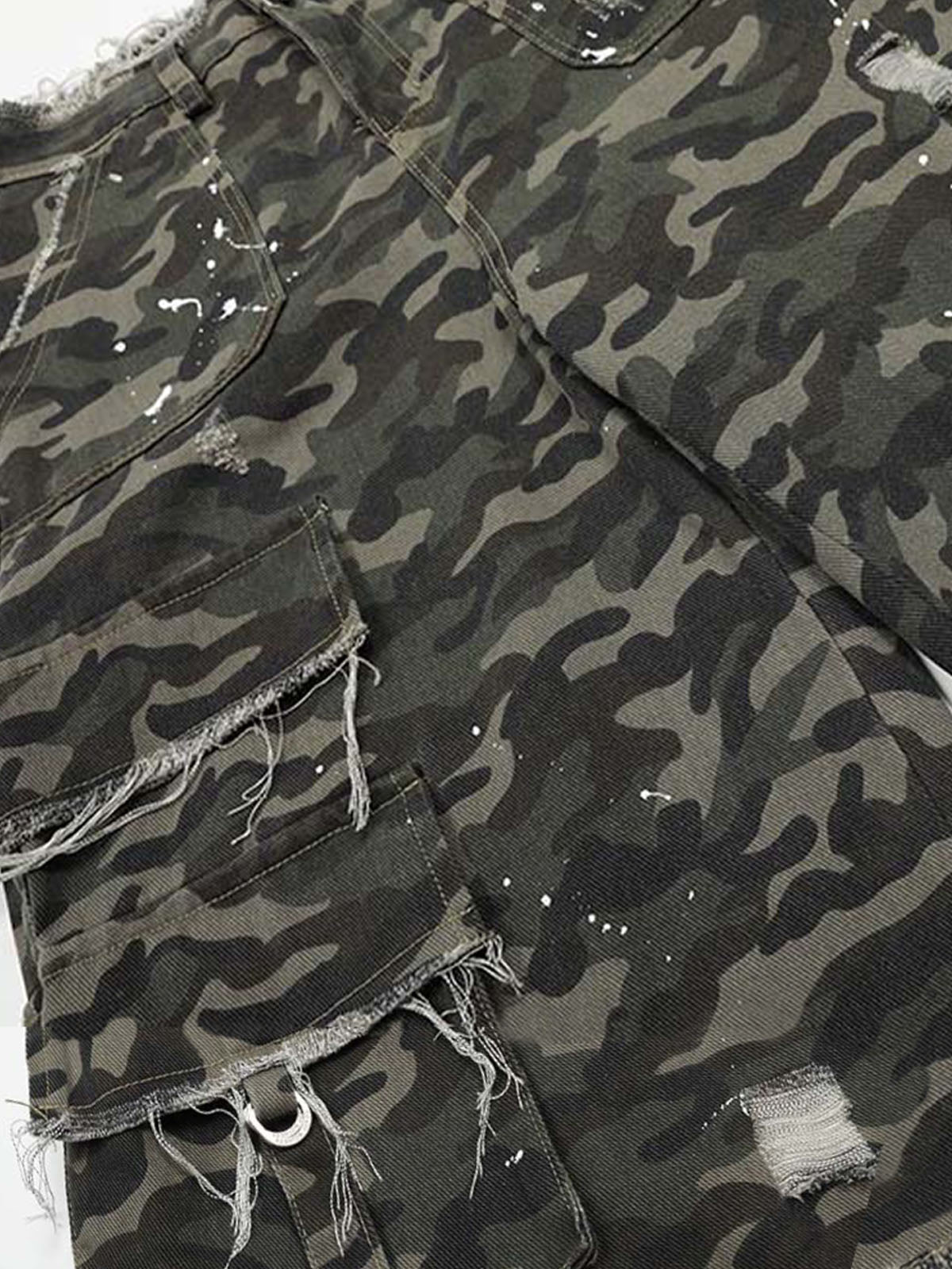 Distressed Camo Multi-Pocket Straight-Leg Jorts - 2611 