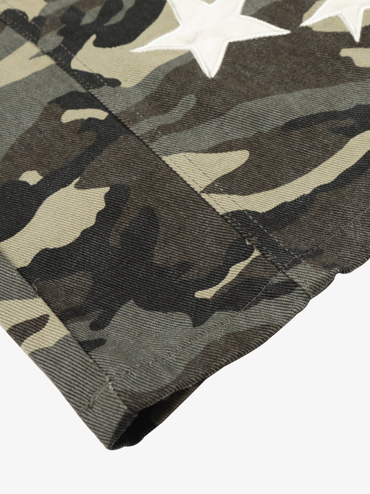 Camouflage Cargo Pants with Star Accents - Perfect for Casual and Outdoor Adventures 