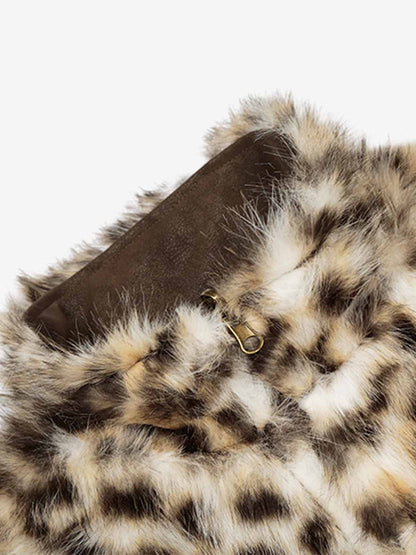 Stylish Sleeveless Vest with Leopard Trim for Men and Women - Perfect for Casual and Trendy Looks 