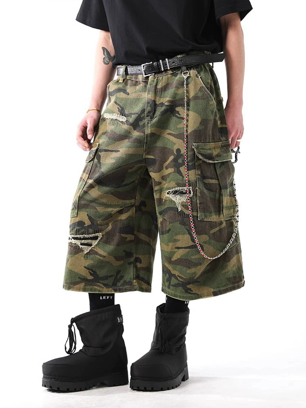 Retro Ripped Camouflage Cropped Jorts