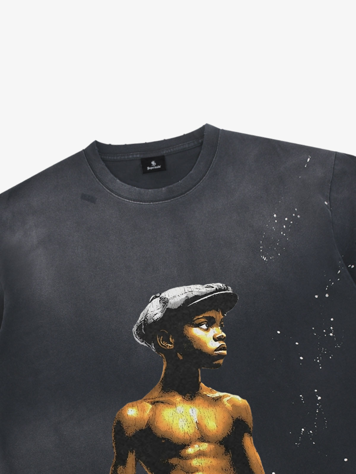 ブラックのオーバーサイズグラフィックTシャツ