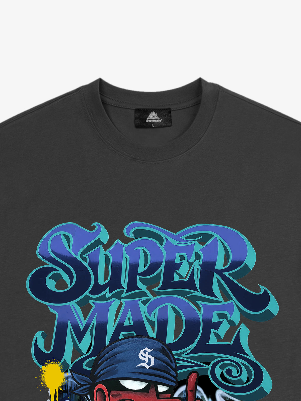 Bold Graphic T-Shirt for Streetwear Enthusiasts 