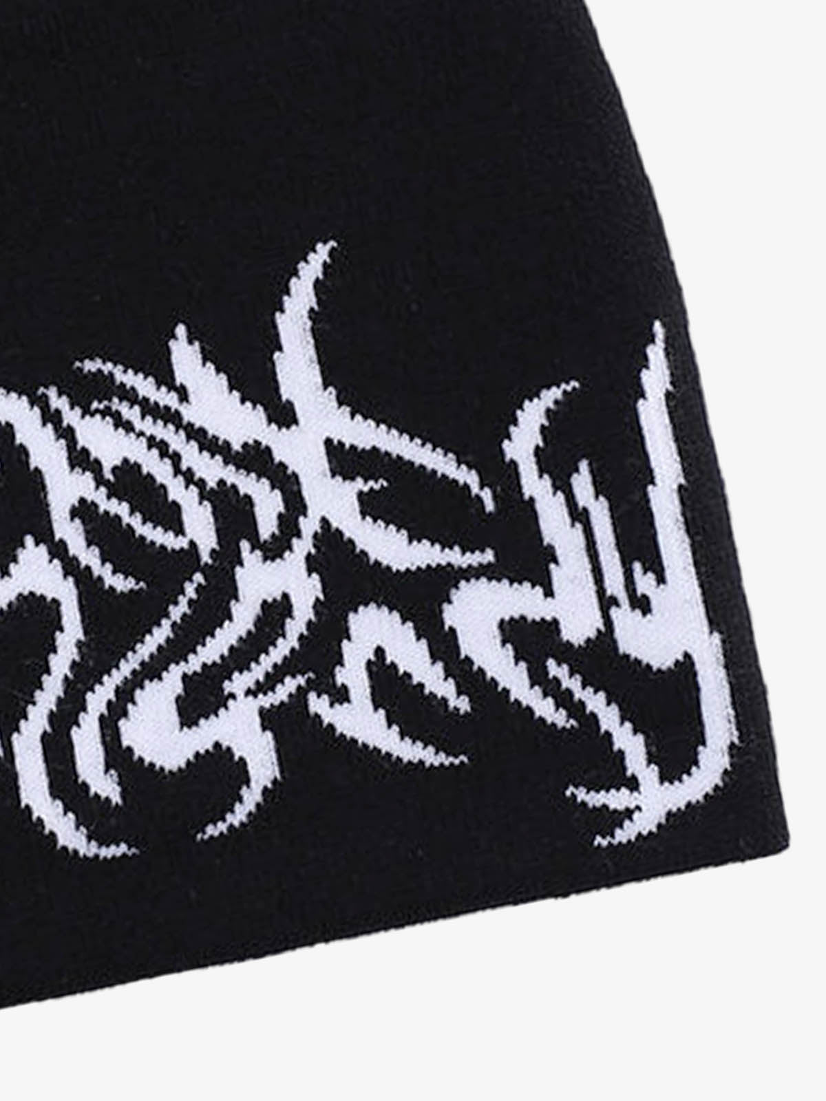 Bonnet en tricot jacquard gothique foncé