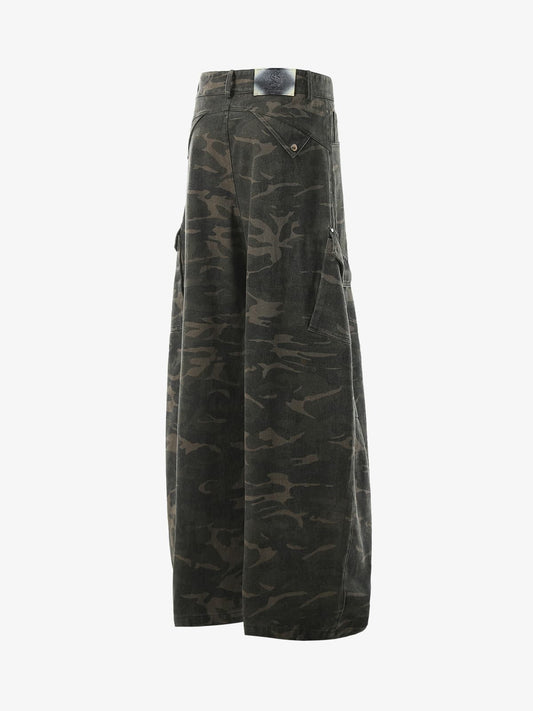 Wide-Leg Striped Trousers for Modern Elegance 