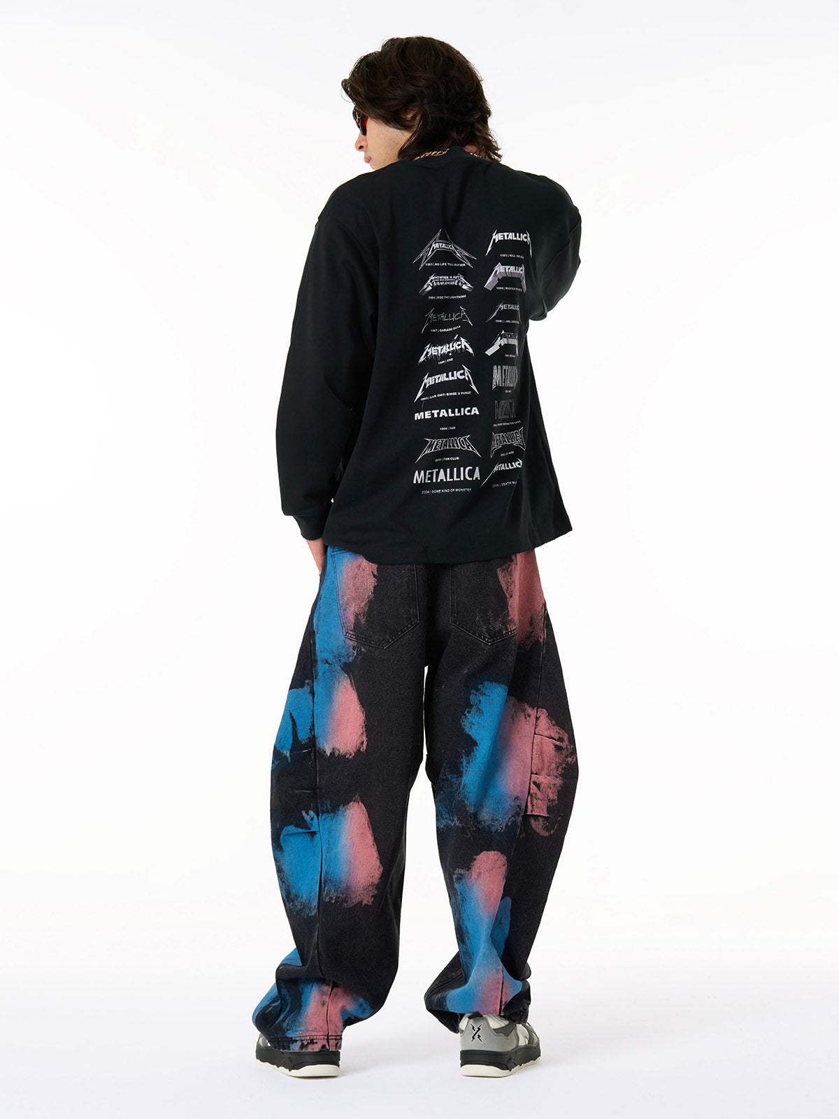 Stylish Long Sleeve Graphic Tee with Camouflage Pants Set for Men 