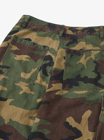 Camouflage Cargo Pants with Wide Leg Design for Versatile Wear 