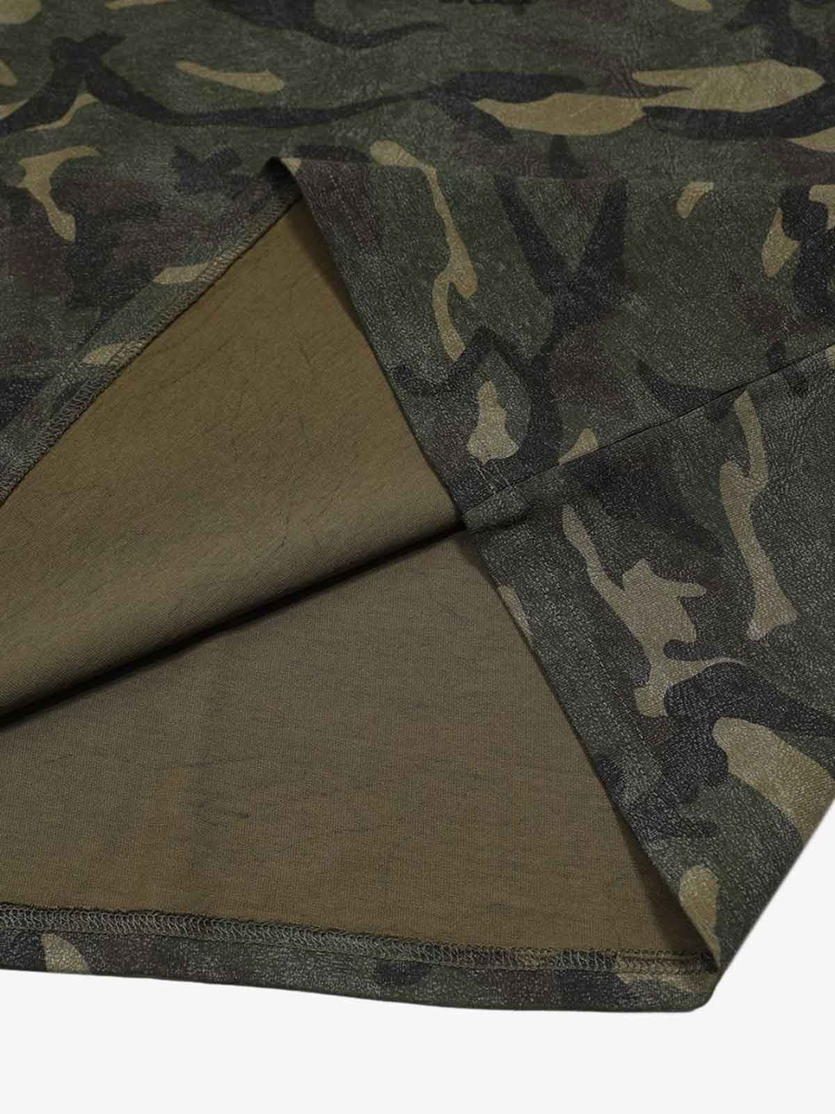 Camouflage Print Layered T-Shirt for Men - Perfect for Casual and Outdoor Wear 
