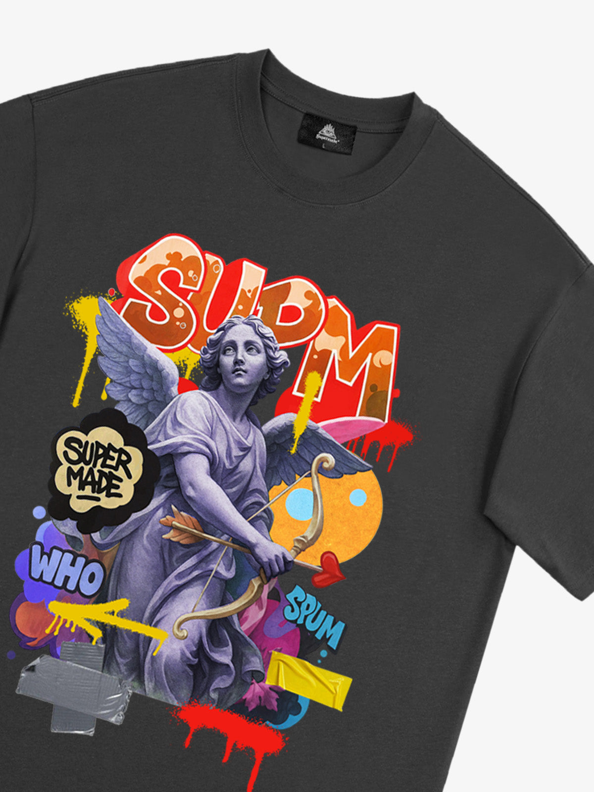 Angel statue and street graffiti mixed pattern T-shirt 